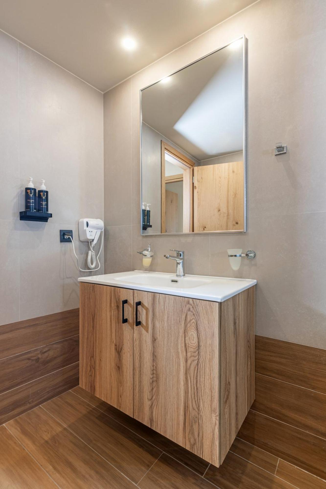 Doce Dioces , By Idealstay Experience Ligaria  Room photo